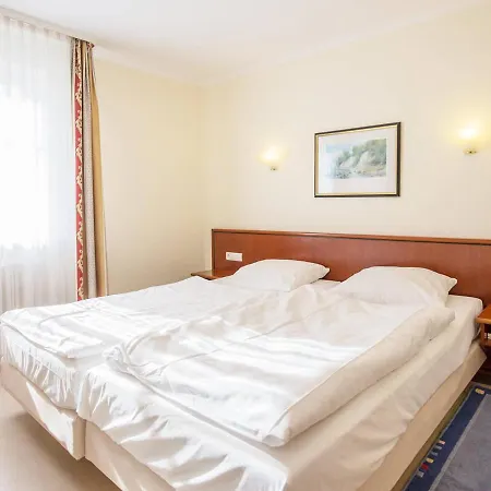 Komfort Appartement Mit 1 Schlafzimmer Und Balkon Im Obergeschoss 044 *